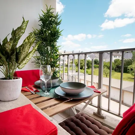 Apartment Modern Style Studio With Balcony, Smart Tv, Business & Leisure *
